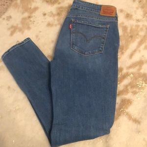 Women’s Levi